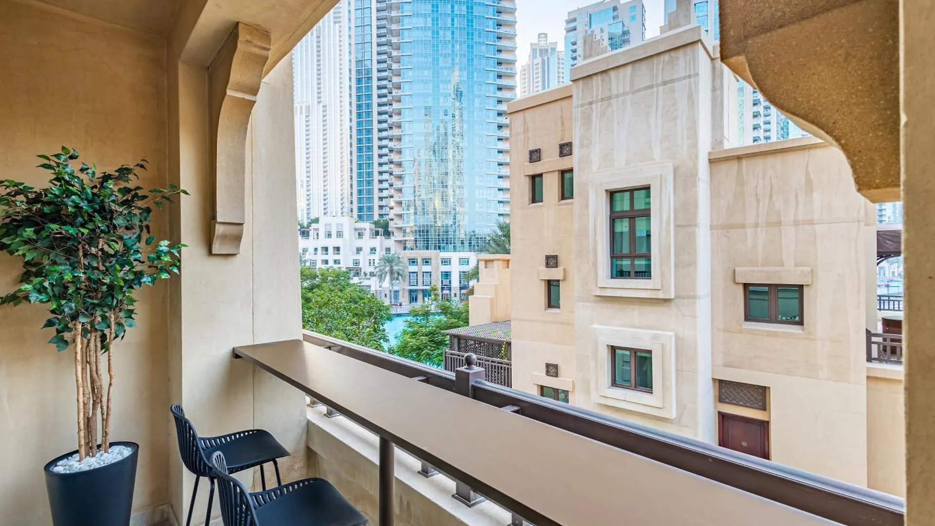 Upgraded 1Br Retreat With Iconic Burj Khalifa Views Apartment Dubai 0*,