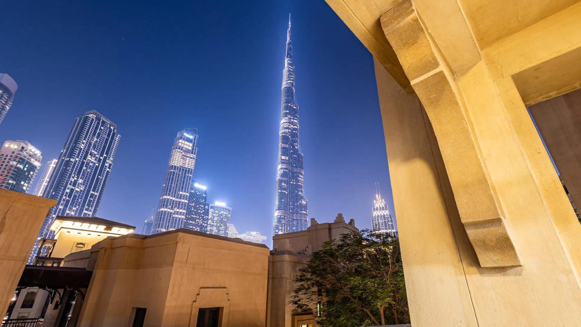 Upgraded 1Br Retreat With Iconic Burj Khalifa Views Apartment Dubai