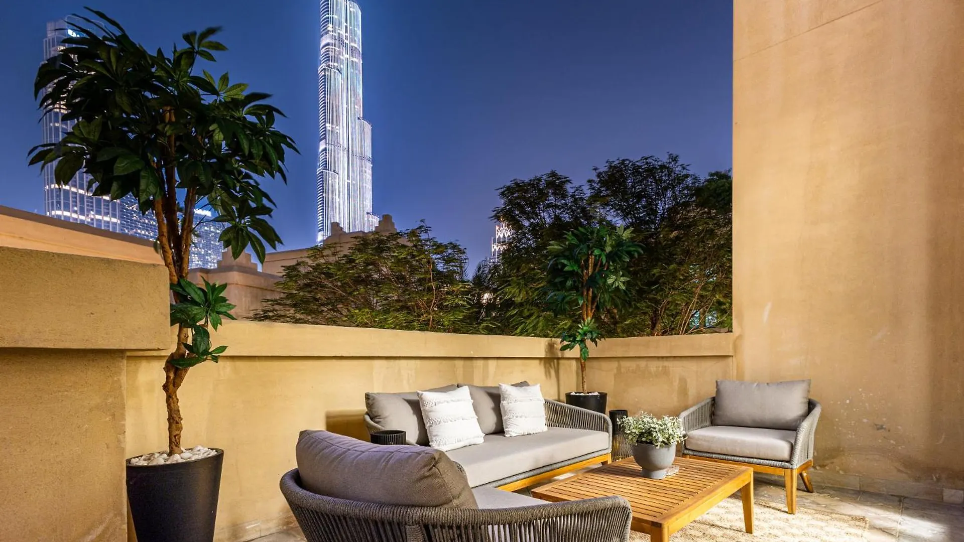 Apartament Upgraded 1Br Retreat With Iconic Burj Khalifa Views Dubaj
