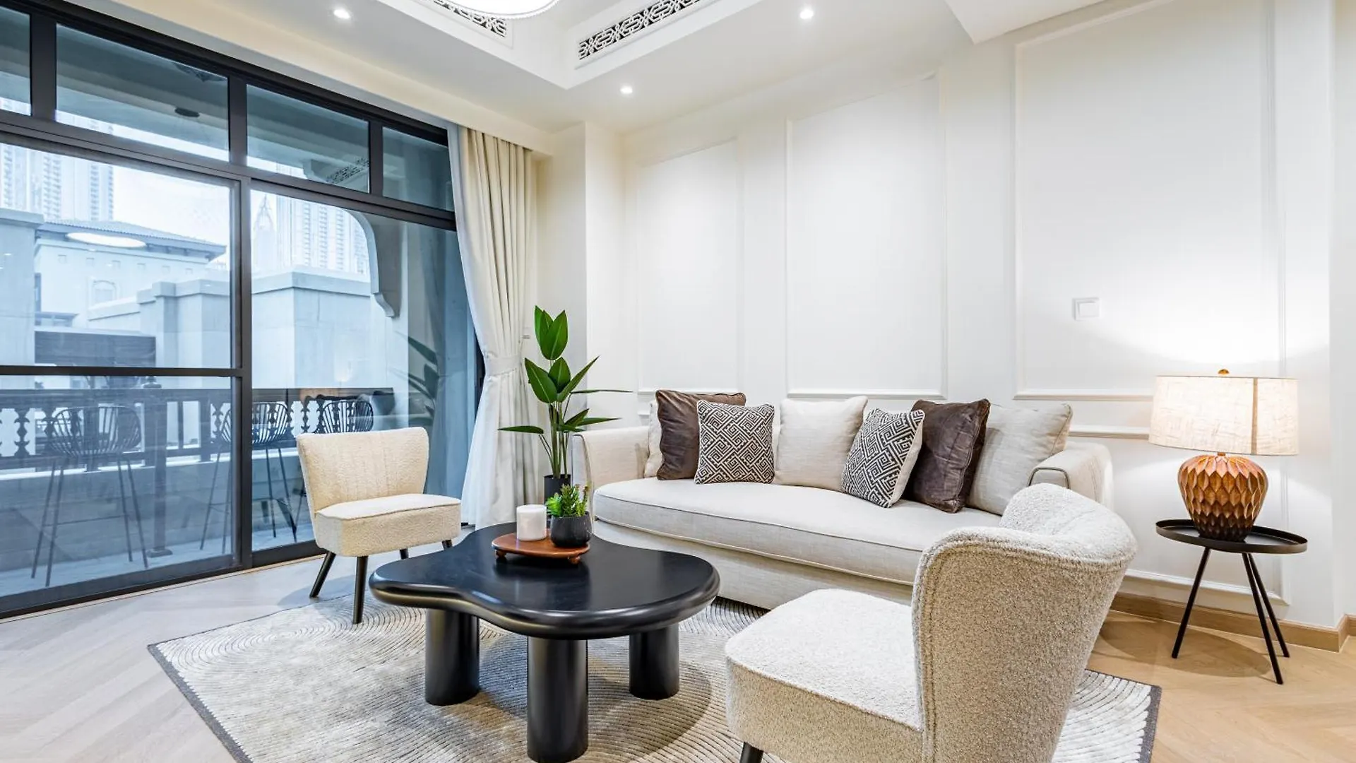 Apartament Upgraded 1Br Retreat With Iconic Burj Khalifa Views Dubaj